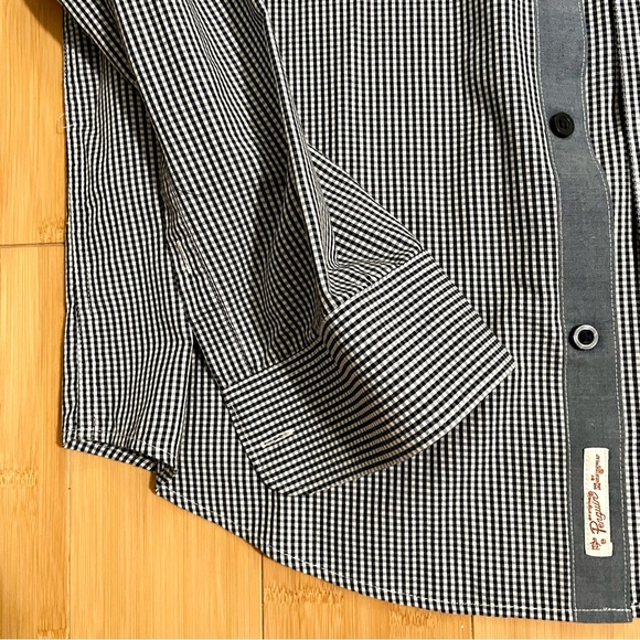 Penguin Gingham Button Down Size Large - Picture 3 of 9